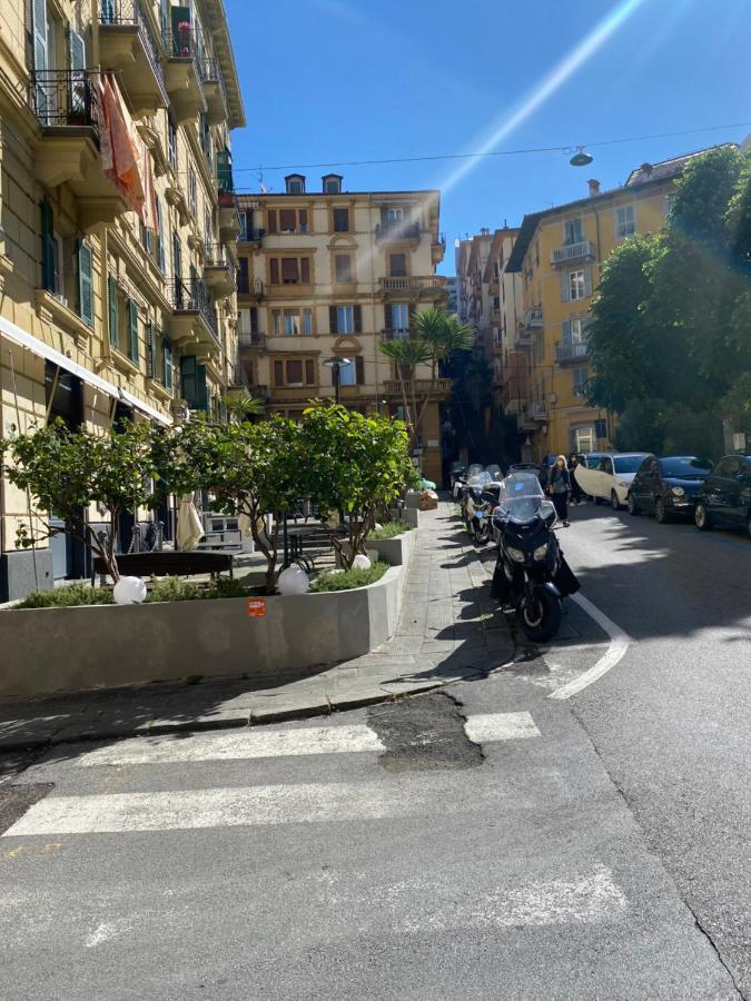 Fashionhouse Bed & Breakfast La Spezia Bagian luar foto