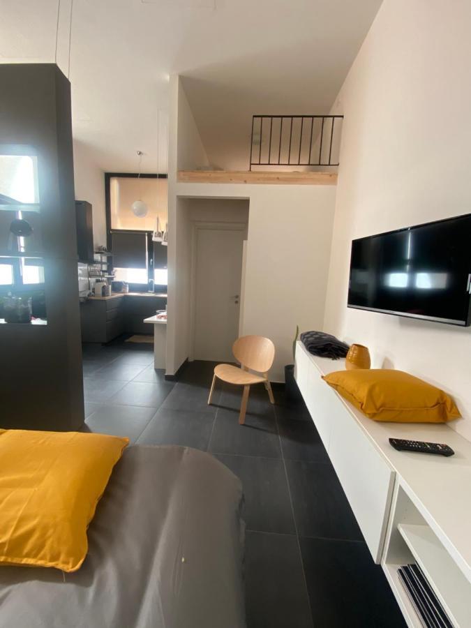 Fashionhouse Bed & Breakfast La Spezia Bagian luar foto
